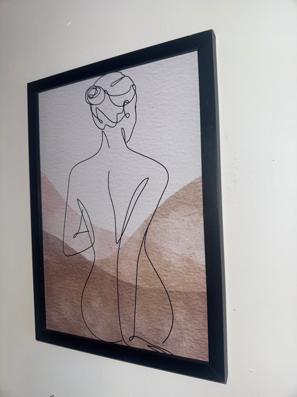 Minimalistic Style Woman | A4 Print | Framed or Unframed