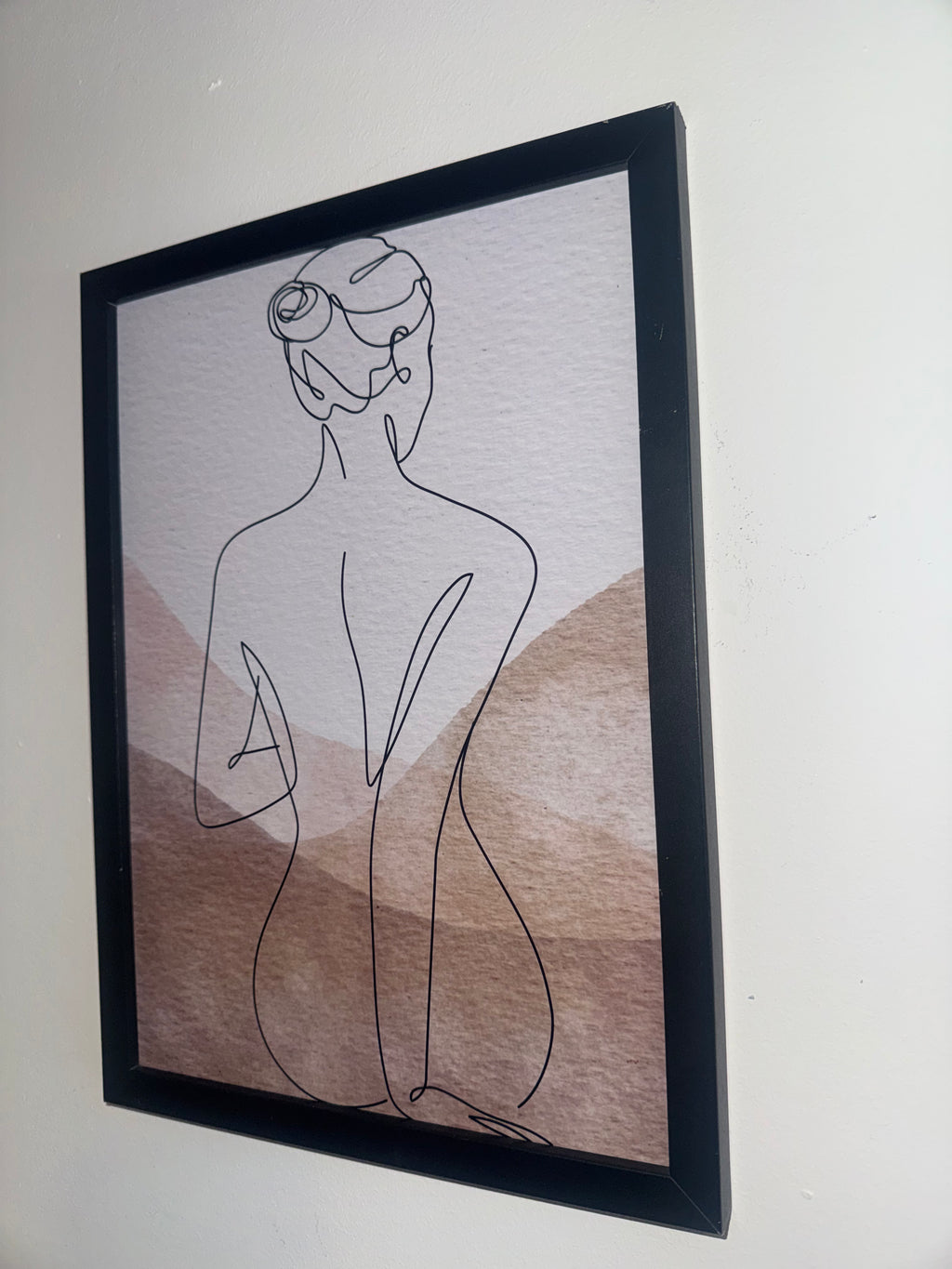 Minimalistic Style Woman | A4 Print | Framed or Unframed
